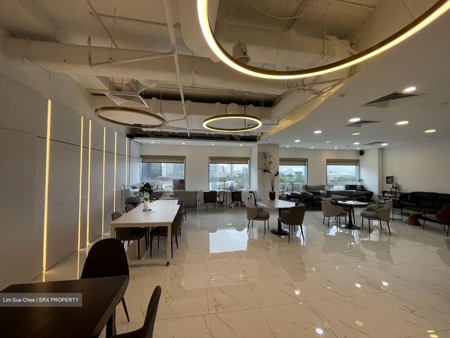 Suntec City (D1), Office #558117381